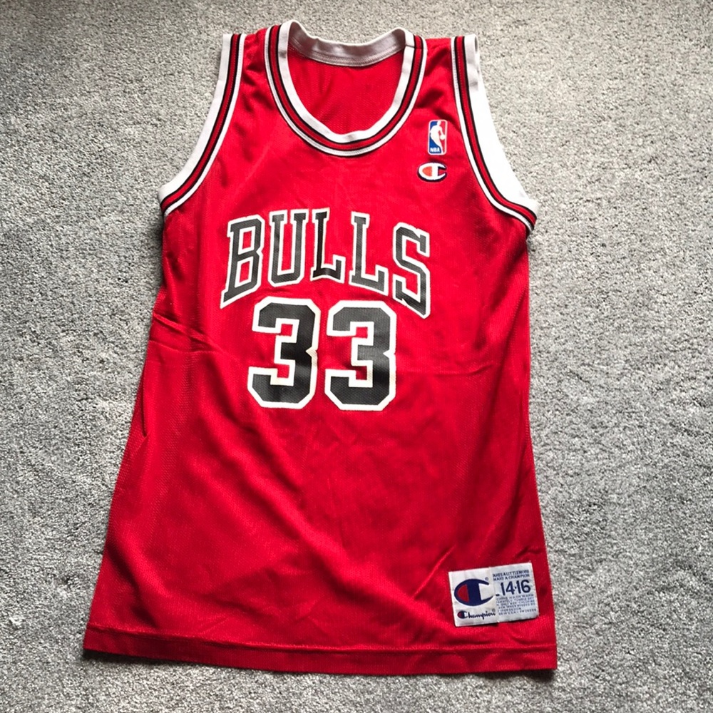 bulls jersey (pippen 33)